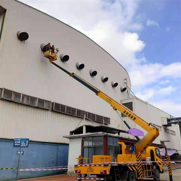 亳州谯城高空作业车出租服务：专业广告牌安装解决方案